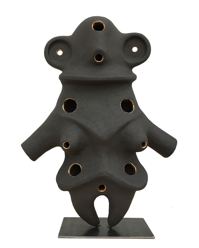 Wholly_separated_from_chaos_sculpture_black_front_Lisbet_Thorborg_Andersen